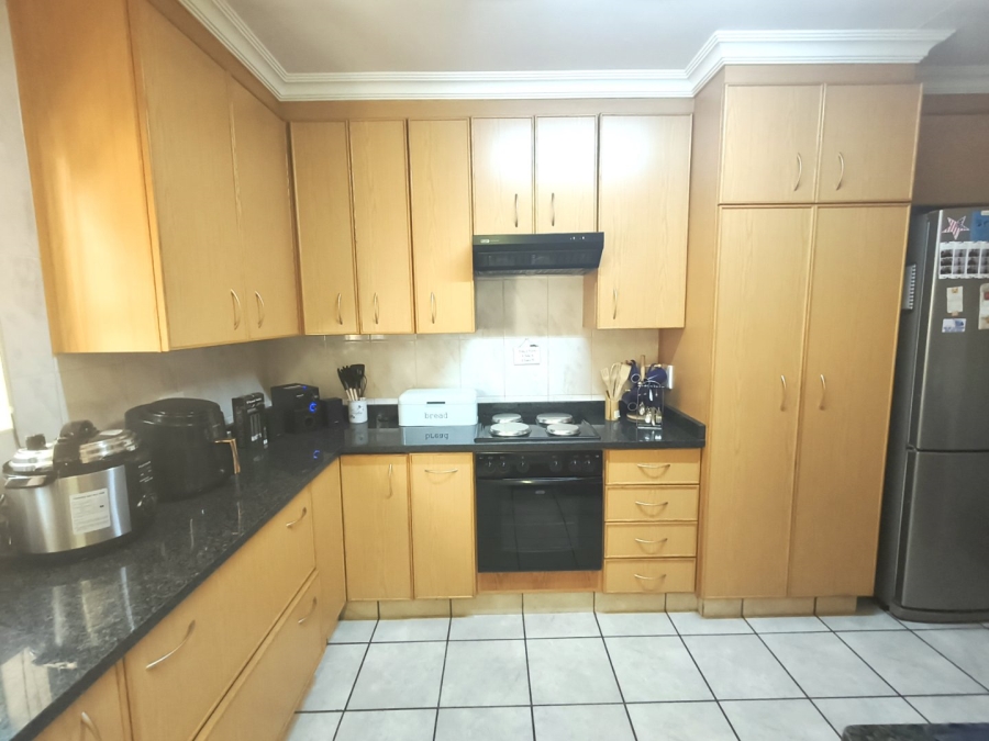 3 Bedroom Property for Sale in Potchefstroom South North West